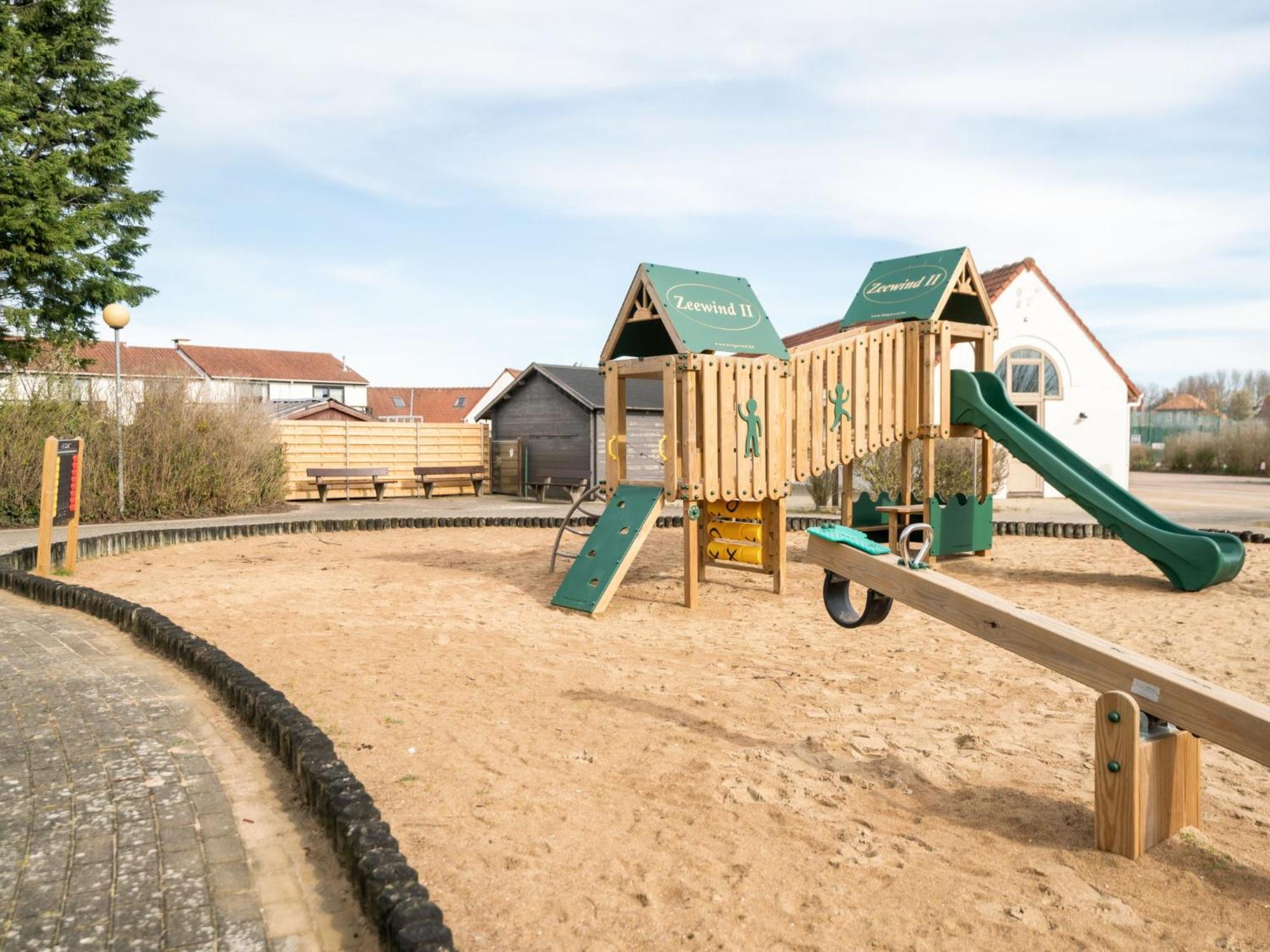 Holiday Home Noordzeepark Zeewind 2-1 By Interhome Mispelburg Exterior photo